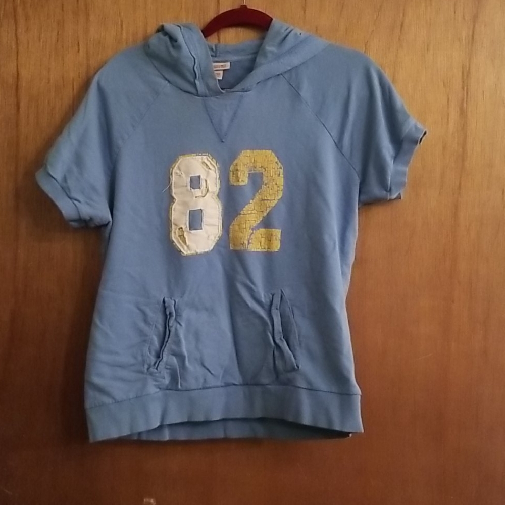 Blue 82! short sleeve hoodie shirt